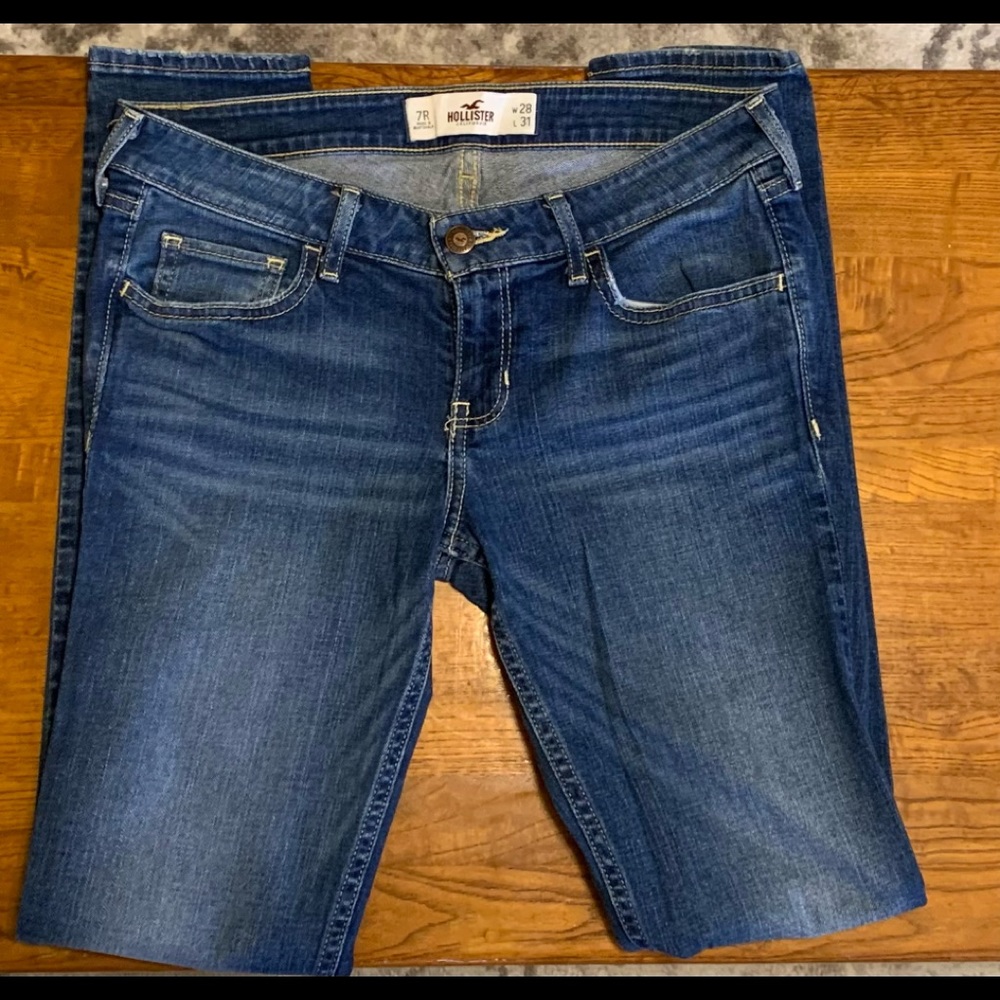 Hollister Skinny Jeans size 7R W28 L31